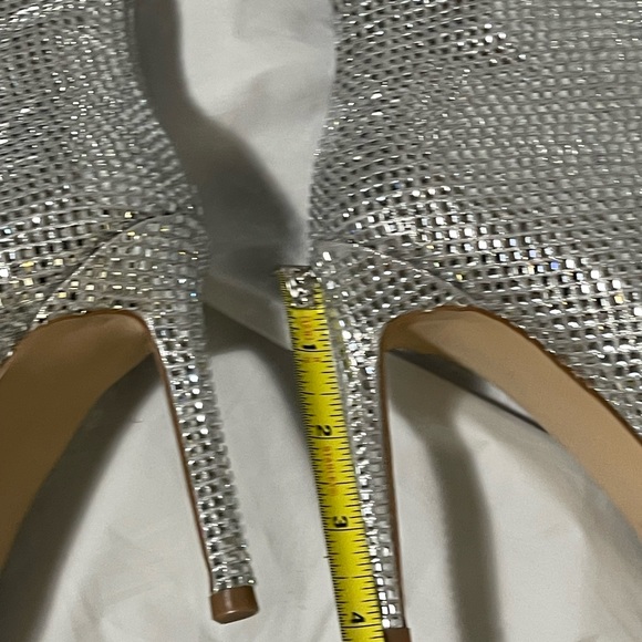 Steve Madden Violetta rhinestone women’s silver boots, new in box size 9.5 - Picture 8 of 13